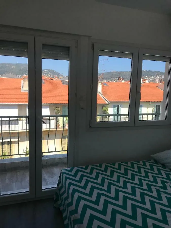 Apartment 4 A 6 Personnes Sur La Coulee Verte Hotel Nice