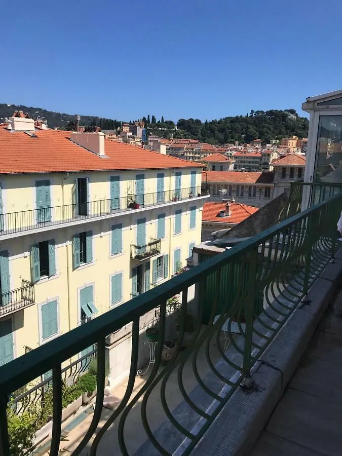 4 A 6 Personnes Sur La Coulee Verte Hotel Niza