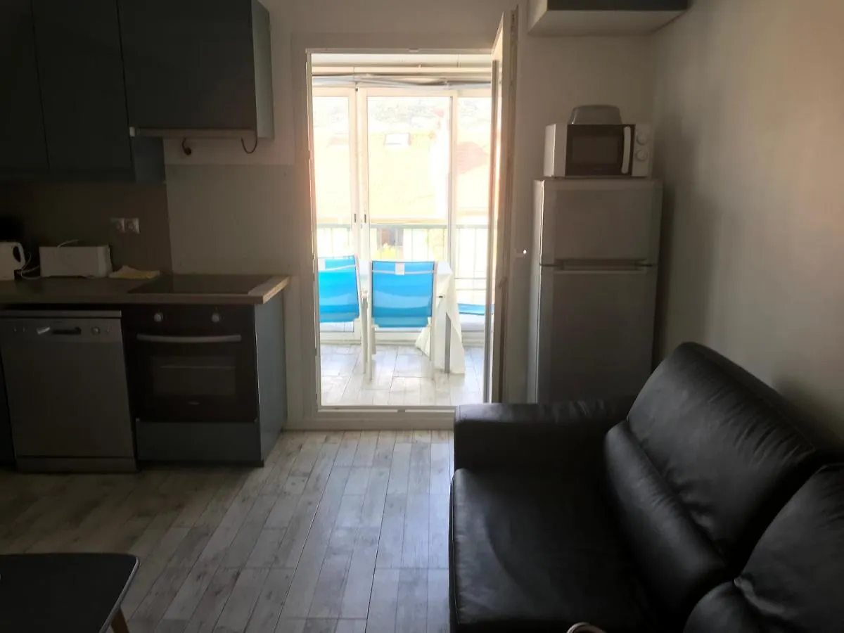 4 A 6 Personnes Sur La Coulee Verte Hotel Nice France