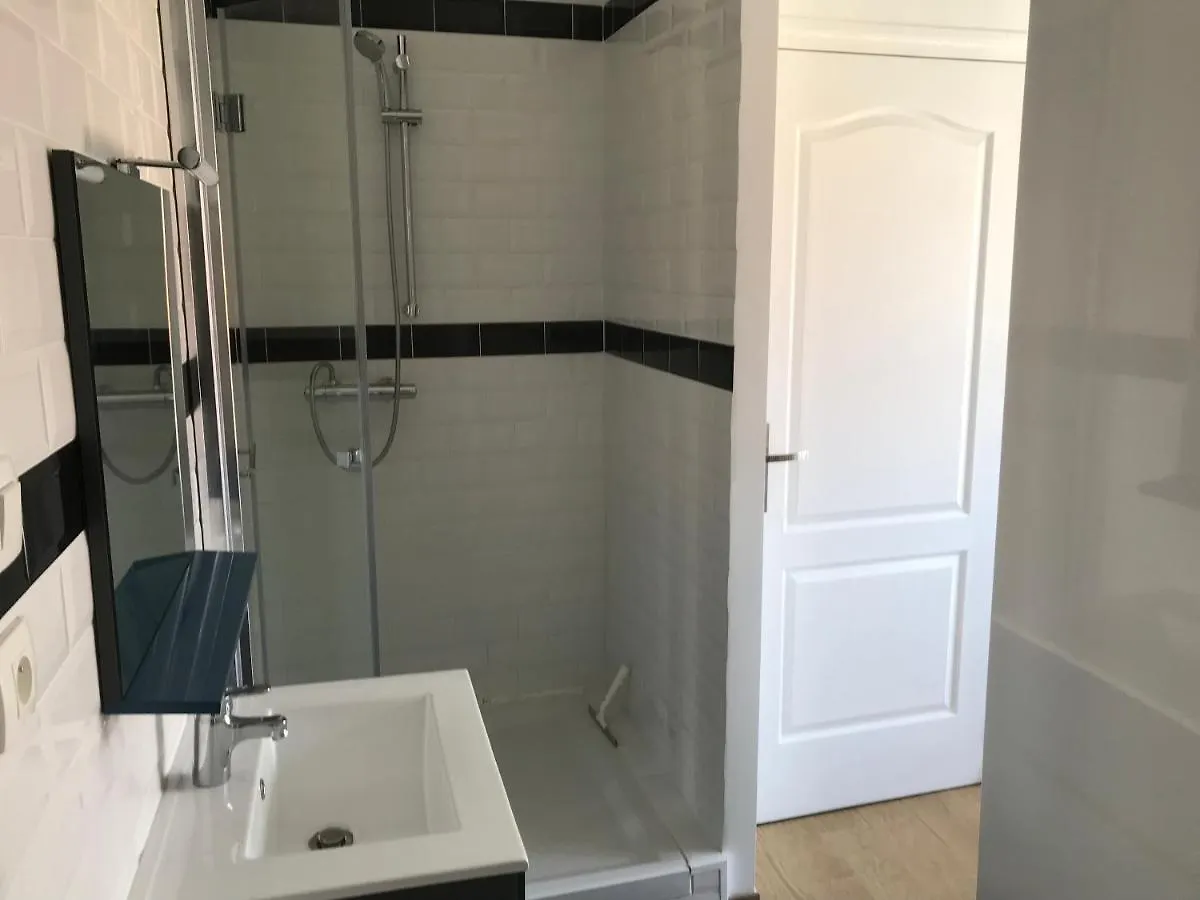 Apartamento 4 A 6 Personnes Sur La Coulee Verte Hotel Niza Francia